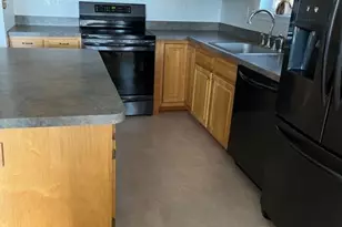 426 Village Cir N, Manorville, NY 11949 - Photo 6