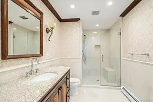 176 Sagamore Dr, Plainview, NY 11803 - Photo 26