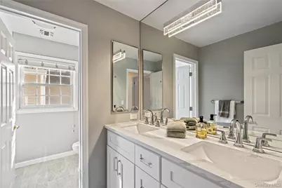 176 Sagamore Drive, Plainview, NY 11803 - Photo 20