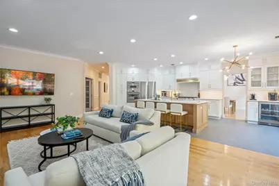 176 Sagamore Drive, Plainview, NY 11803 - Photo 12