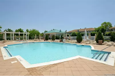 176 Sagamore Drive, Plainview, NY 11803 - Photo 38