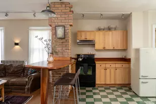 541 Washington St, Hudson, NY 12534 - Photo 6