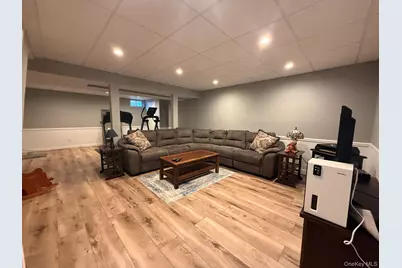 40 Winnecomac Circle, Kings Park, NY 11754 - Photo 18