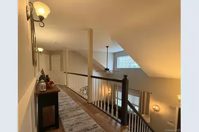 40 Winnecomac Circle, Kings Park, NY 11754 - Photo 10