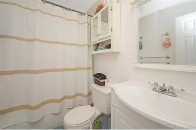 2 Cherry Street, Central Islip, NY 11722 - Photo 20