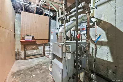 303 Nassau Boulevard, West Hempstead, NY 11552 - Photo 24