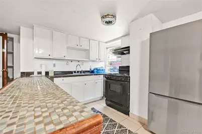 303 Nassau Boulevard, West Hempstead, NY 11552 - Photo 20