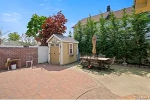 115 Bayswater Blvd, Inwood, NY 11096 - Photo 10