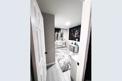 130 Archer Avenue, Copiague, NY 11726 - Photo 10