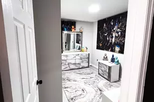 130 Archer Ave, Copiague, NY 11726 - Photo 10