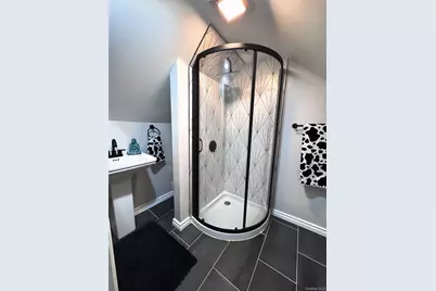 130 Archer Avenue, Copiague, NY 11726 - Photo 12