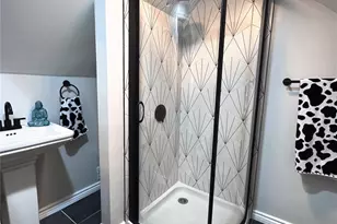 130 Archer Ave, Copiague, NY 11726 - Photo 12