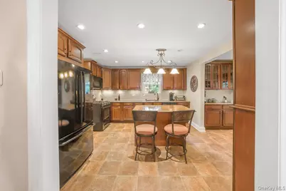 21 Huntington Drive, Yonkers, NY 10704 - Photo 12