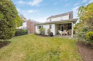 21 Huntington Dr, Yonkers, NY 10704 - Photo 42