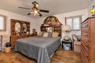 270 Smith Ave, Islip, NY 11751 - Photo 8