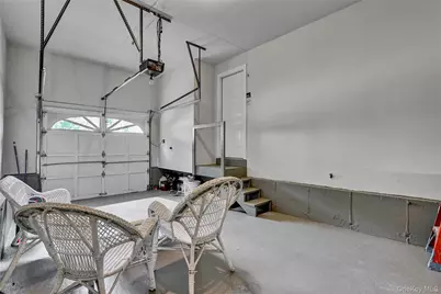 17 Singworth Street, Oyster Bay, NY 11771 - Photo 18