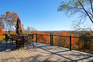 26 Summit Cir Dr, Mahopac, NY 10541 - Photo 2