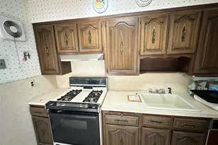 151-77 20th Ave, Whitestone, NY 11357 - Photo 12