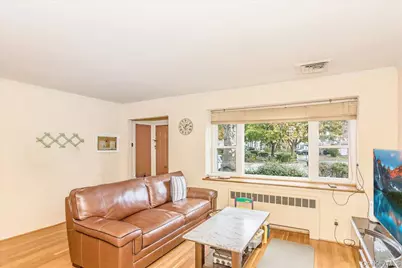 1683 Stewart Avenue, New Hyde Park, NY 11040 - Photo 6