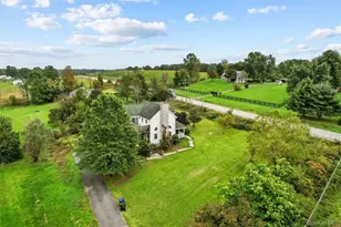 2 Bruyn Ave, Pine Bush, NY 12566 - Photo 2