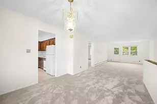 7 Harbour Ln, Oyster Bay, NY 11771 - Photo 12