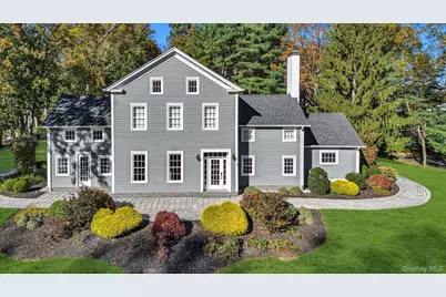 22 Fort Salonga Road, Centerport, NY 11721 - Photo 2