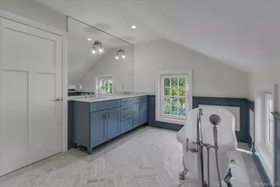 22 Fort Salonga Road, Centerport, NY 11721 - Photo 26