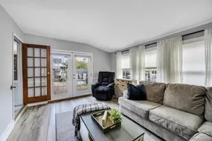 101 Constellation Rd, Levittown, NY 11756 - Photo 12