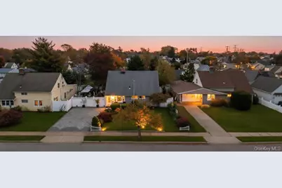 101 Constellation Road, Levittown, NY 11756 - Photo 2