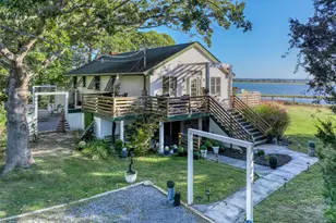 1455 Cedar Point Dr, Southold, NY 11971 - Photo 4