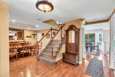 27 Hollister Lane, Islip, NY 11751 - Photo 34