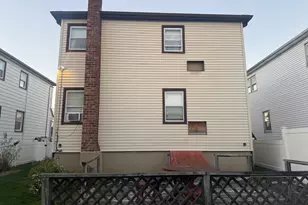 110 Evergreen Ave, Lynbrook, NY 11563 - Photo 18