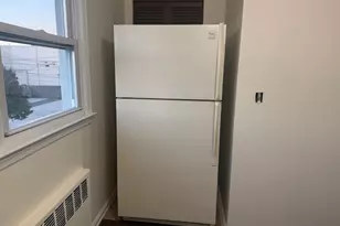 110 Evergreen Ave, Lynbrook, NY 11563 - Photo 8