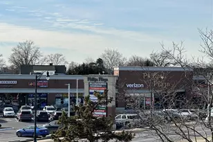 110 Evergreen Ave, Lynbrook, NY 11563 - Photo 14