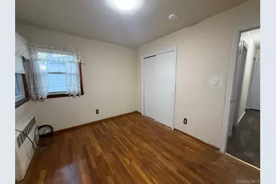 110 Evergreen Avenue #2nd Floor, Lynbrook, NY 11563 - Photo 12