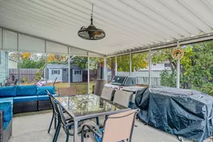 7 Hester Ln, Ronkonkoma, NY 11779 - Photo 28