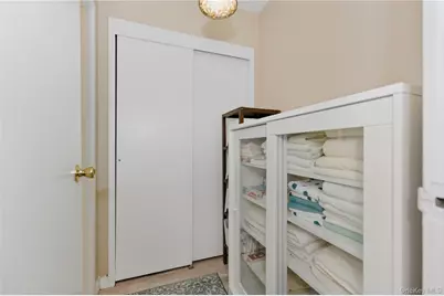 280 Guy Lombardo Avenue #2H, Freeport, NY 11520 - Photo 10