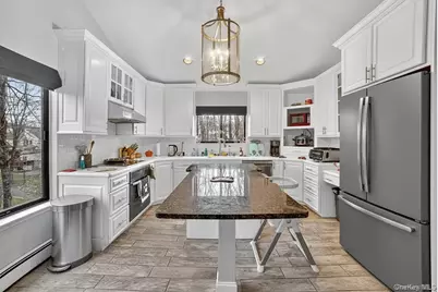 42 Maple Moor Lane, Cortlandt Manor, NY 10567 - Photo 4