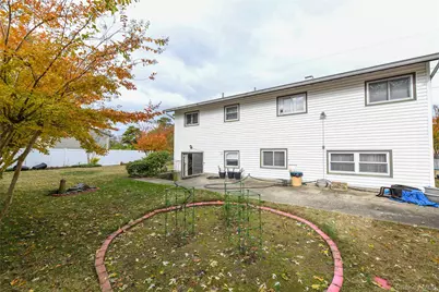 6 Clarke Street, Brentwood, NY 11717 - Photo 6