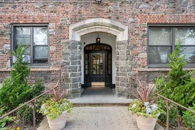 141 Woodmere Boulevard #5C, Woodmere, NY 11598 - Photo 4