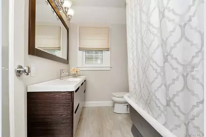 91-15 Vanderveer Street, Queens Village, NY 11428 - Photo 12