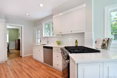 147 Midland Avenue, Bronxville, NY 10708 - Photo 8