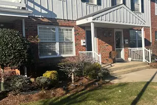 676 Front St, Hempstead, NY 11550 - Photo 2