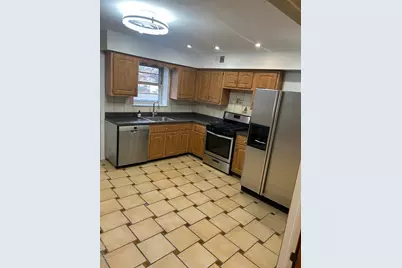 676 Front Street #F, Hempstead, NY 11550 - Photo 6
