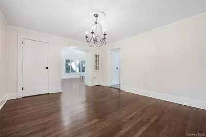 39 Hillcrest Rd, Hartsdale, NY 10530 - Photo 10