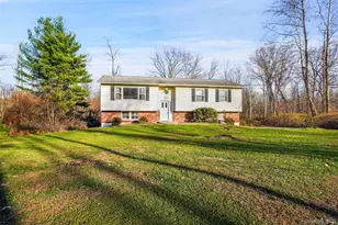 72 Harrigan Rd, Hopewell Junction, NY 12533 - Photo 2