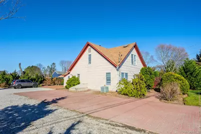17525 County Road 48, Cutchogue, NY 11935 - Photo 1