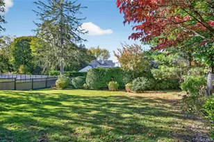 7 Shore Rd, Manhasset, NY 11030 - Photo 26