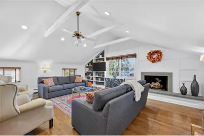 7 Shore Road, Manhasset, NY 11030 - Photo 8