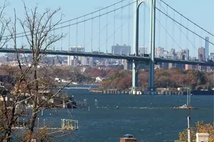 162-01 Powells Cove Blvd, Whitestone, NY 11357 - Photo 26